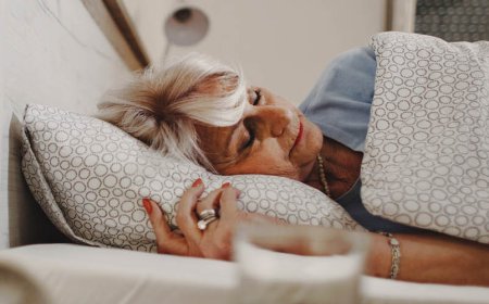 Hoe laat moet een 70-jarige naar bed?