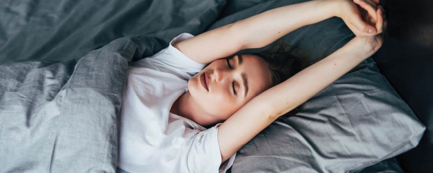 What is the most healthy time to wake up?