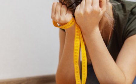 Quale carenza vitaminica causa l'aumento di peso?