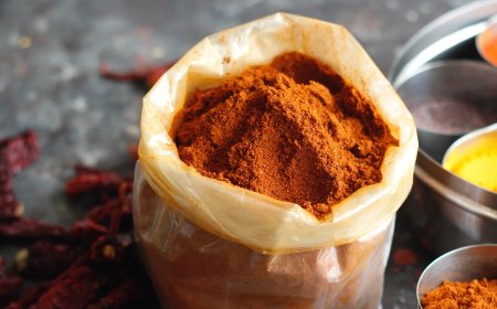 Devo bere acqua con la curcuma?