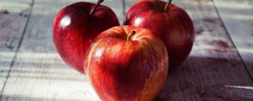 Potential Risks of Consuming Too Many Apples