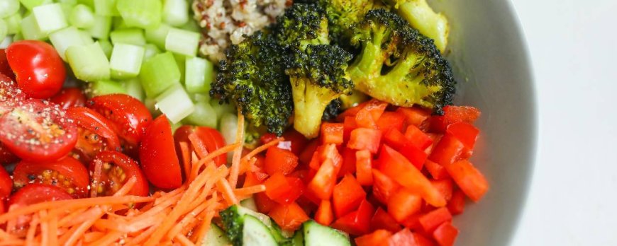 The Role of Macronutrients in a Healthy Diet at 50