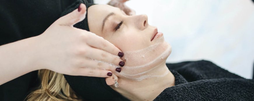 Facial Massage Techniques for Fuller Face