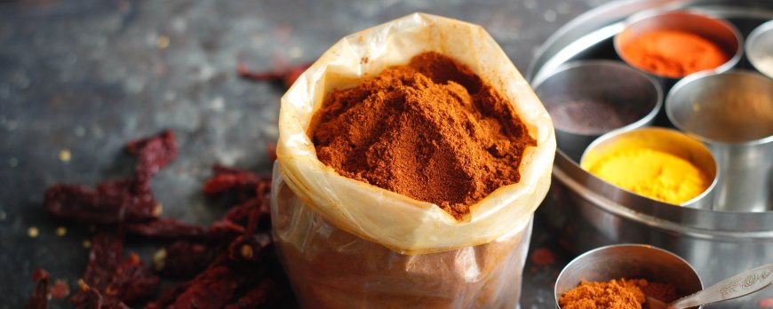 Devo bere acqua con la curcuma?